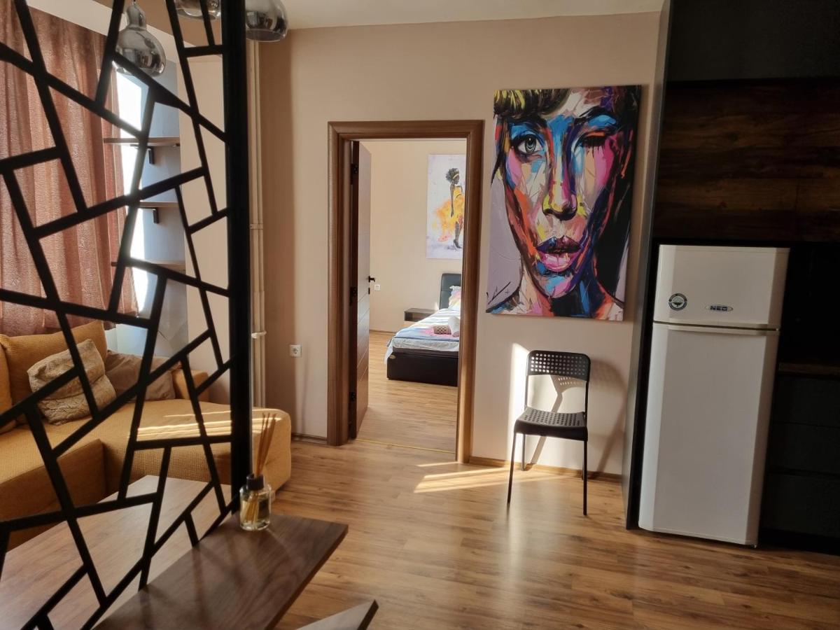 Elisa Apartment 20A Center-Skopje Ngoại thất bức ảnh