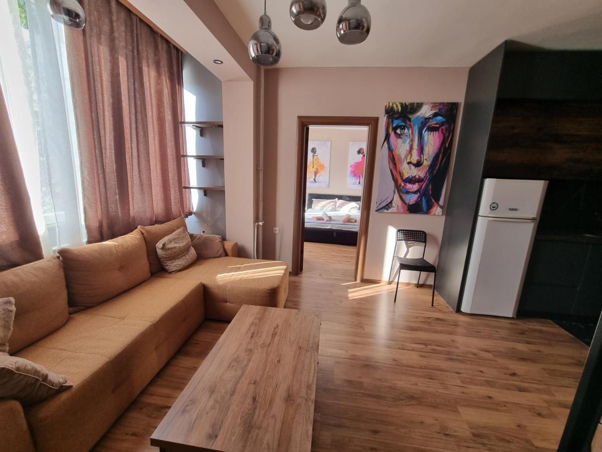 Elisa Apartment 20A Center-Skopje Ngoại thất bức ảnh