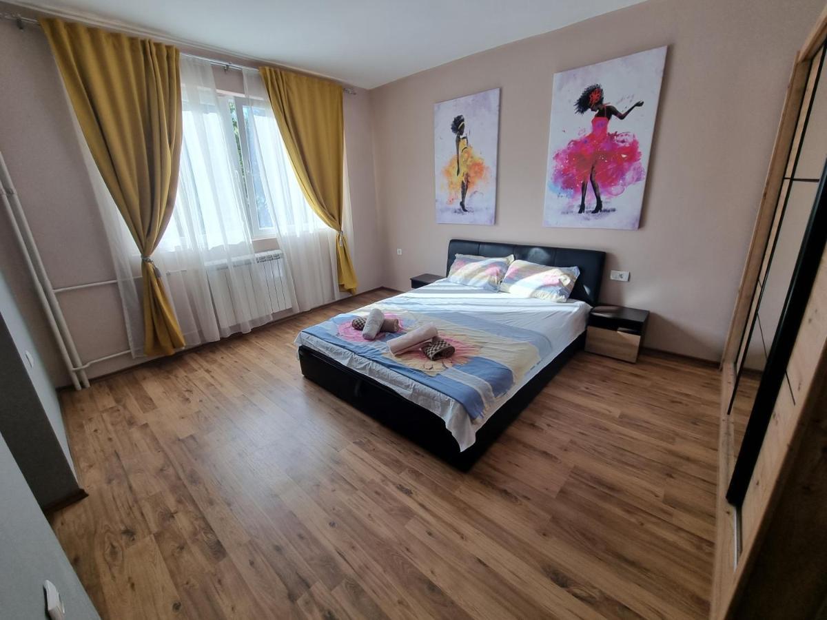 Elisa Apartment 20A Center-Skopje Ngoại thất bức ảnh